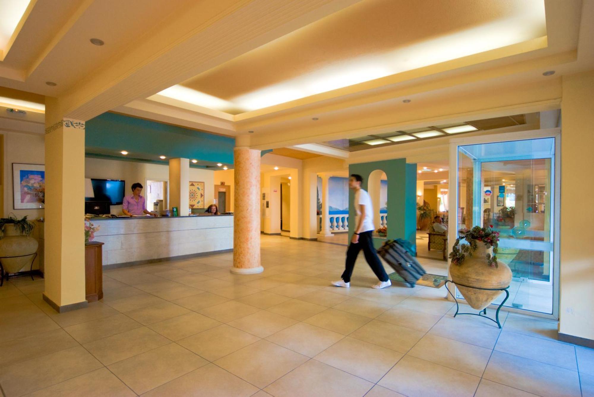 Potamaki Beach Hotel Benitses  Luaran gambar