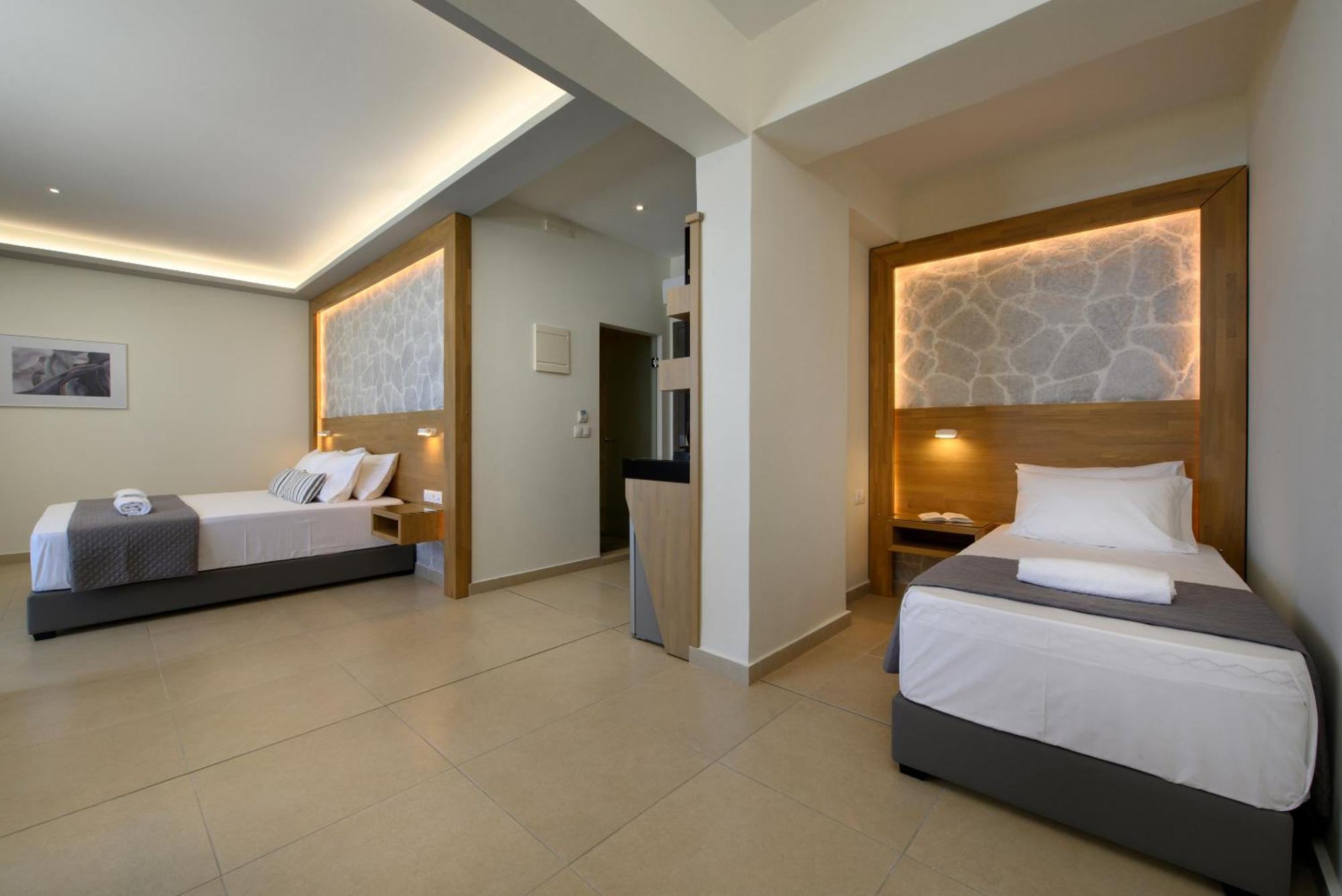 Potamaki Beach Hotel Benitses  Bilik gambar